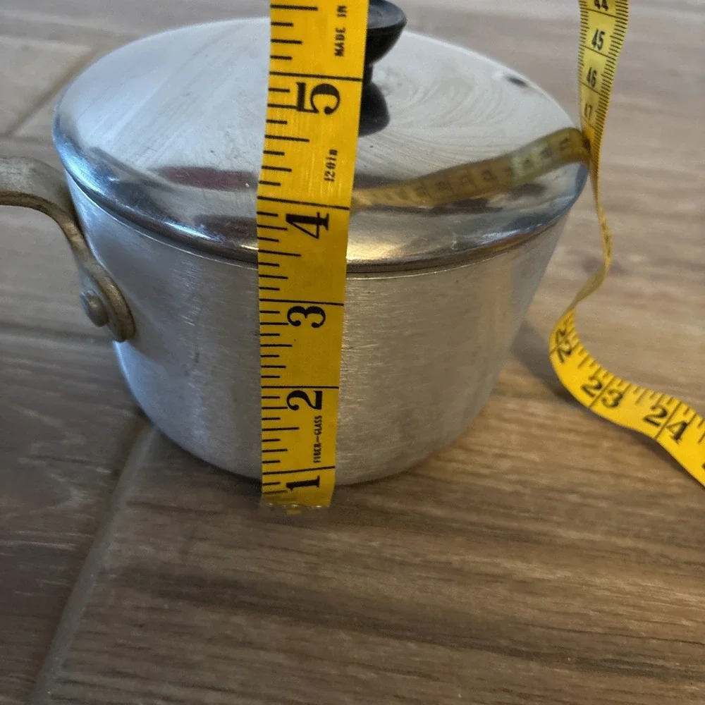 Vintage wear-ever sauce pan aluminum plus inner clad‎